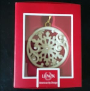 Lenox Winter Wonderland snowflake ornament